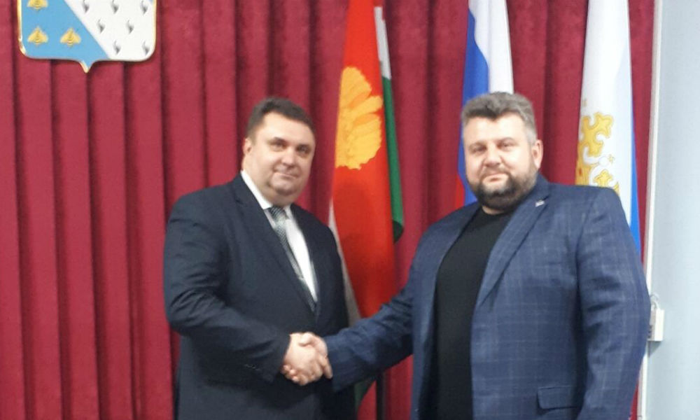 Казаки НФО встретились с главой Медынского района.