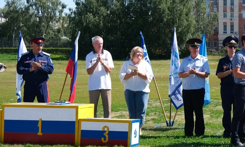"Союз донских казаков" принял участие в праздновании Дня физкультурника.